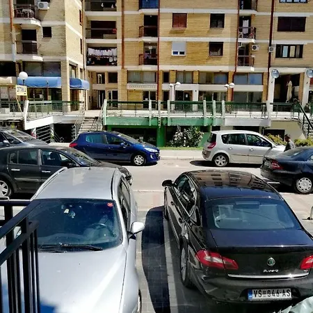 Apatman Sergej Apartment *