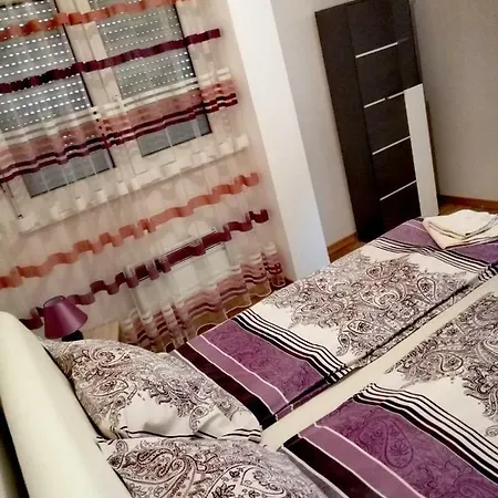 Apatman Sergej Apartment *